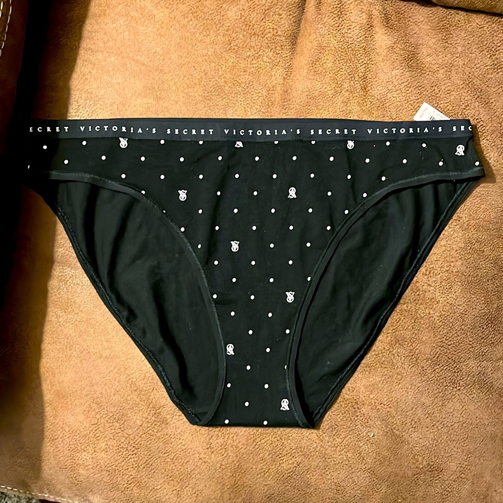 Victoria’s Secret underwear 2x NWT